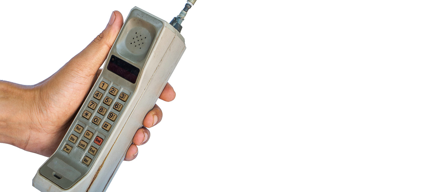 Founders_eerste-mobiele-telefoon_web